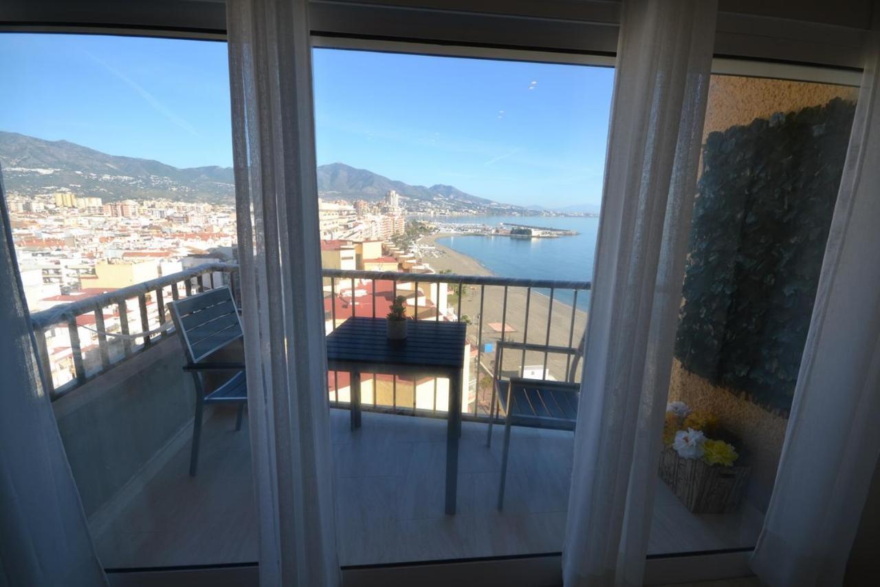 Fuengirola. Bonito Apartamento En Paseo Maritimo. Espectaculares Vistas Al Mar. Primera Linea 外观 照片