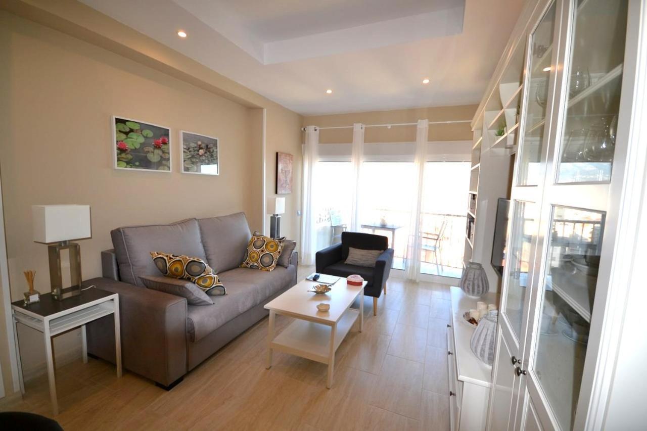Fuengirola. Bonito Apartamento En Paseo Maritimo. Espectaculares Vistas Al Mar. Primera Linea 外观 照片