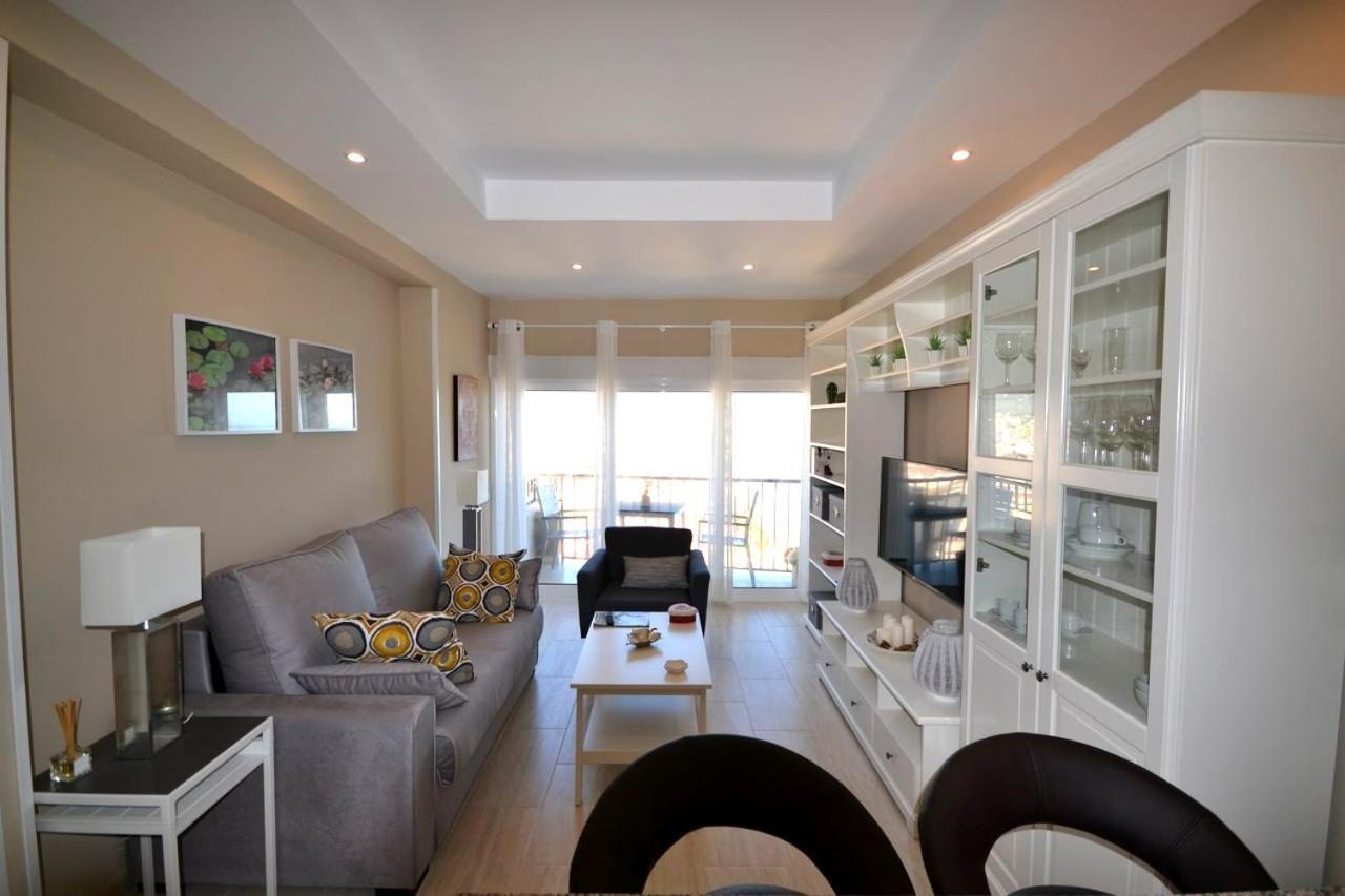 Fuengirola. Bonito Apartamento En Paseo Maritimo. Espectaculares Vistas Al Mar. Primera Linea 外观 照片